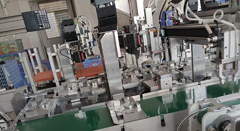 淺談螺絲和彈簧自動化組裝檢測設(shè)備的工作原理、結(jié)構(gòu)和保養(yǎng)維護要求