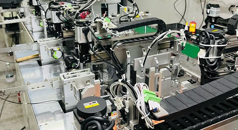 自動化組裝設(shè)備相較于人工組裝在效率上具有哪些？