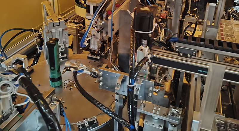 多工站組裝機器設備設計思路及性能特點